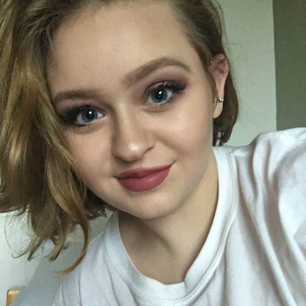 Meet your Posher, Emma
